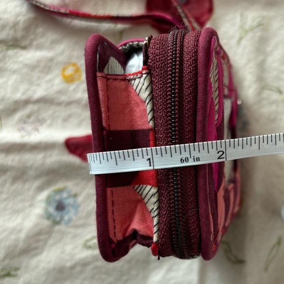 Geometric Patterned Women's Wristlet - Picture 16 of 16